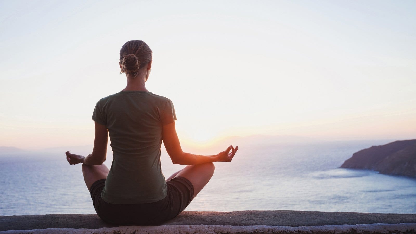 8 Easy Ways To Practice Mindfulness (When You're A Beginner)