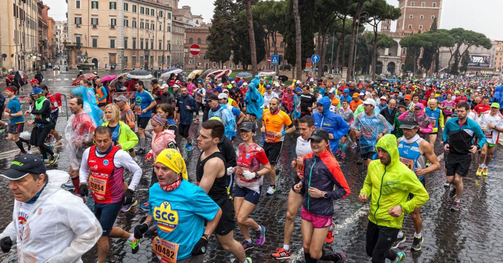 keeping dry at the start of a marathon