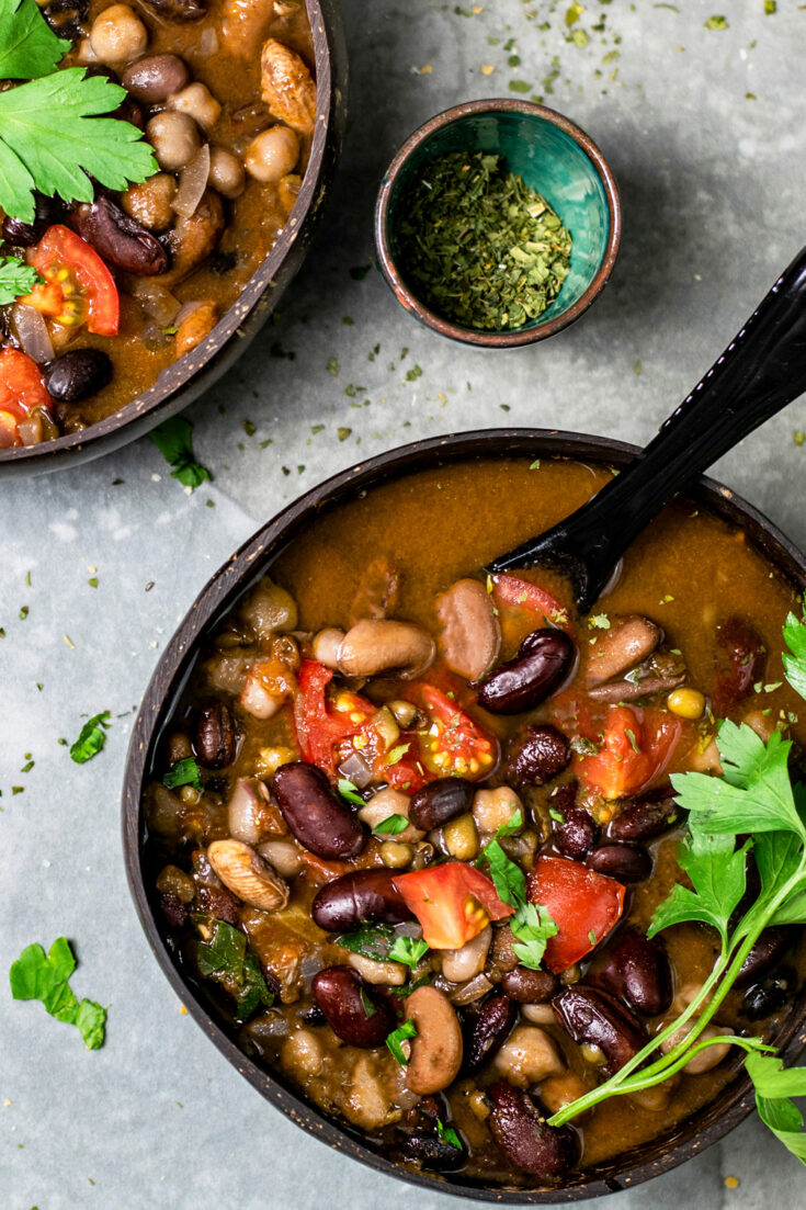 Best Vegan Bean Soup Recipes (Black Beans To Cannellini Beans)