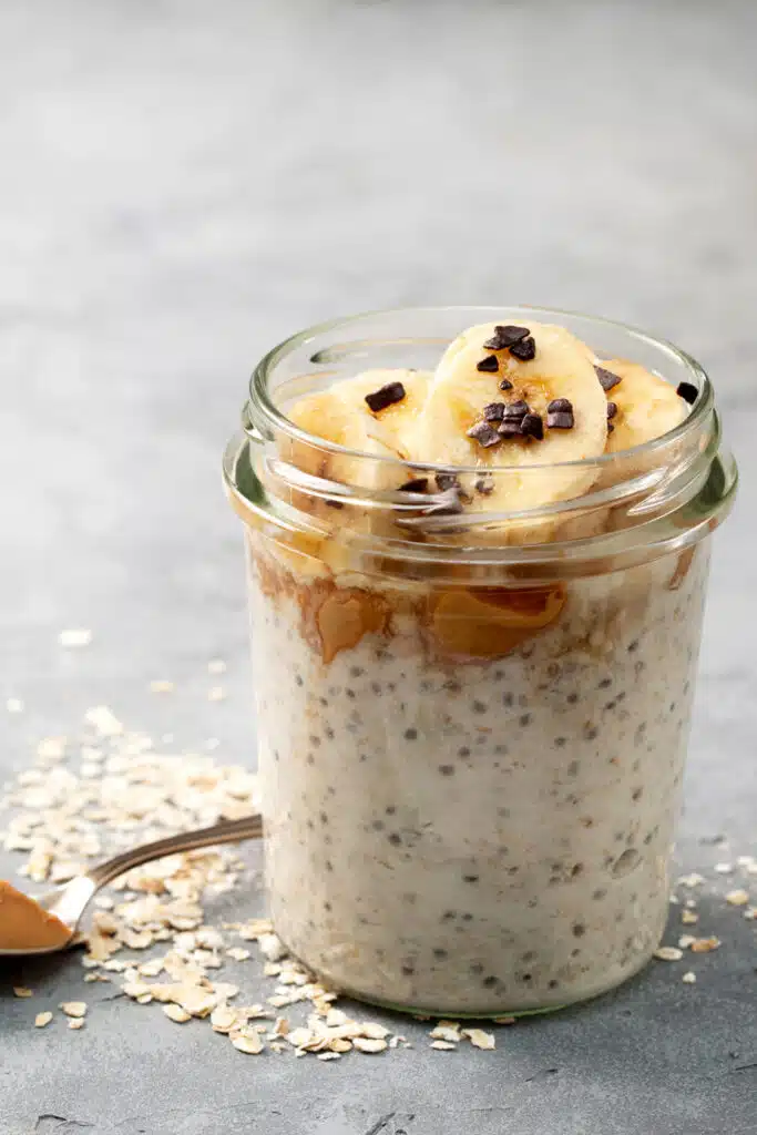 banana and peanut butter overnight oats