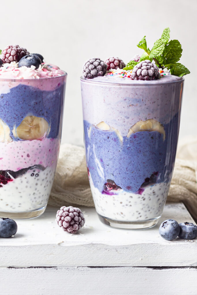 blueberry smoothie chia pudding