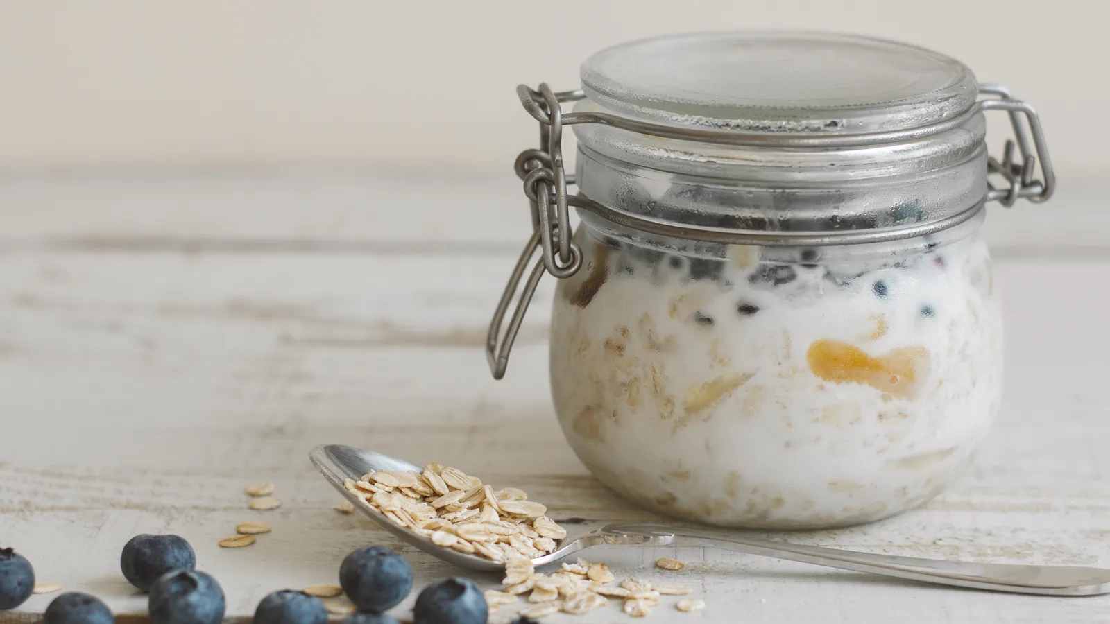 cover overnight oats