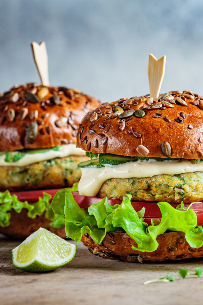 easy vegan falafel burger