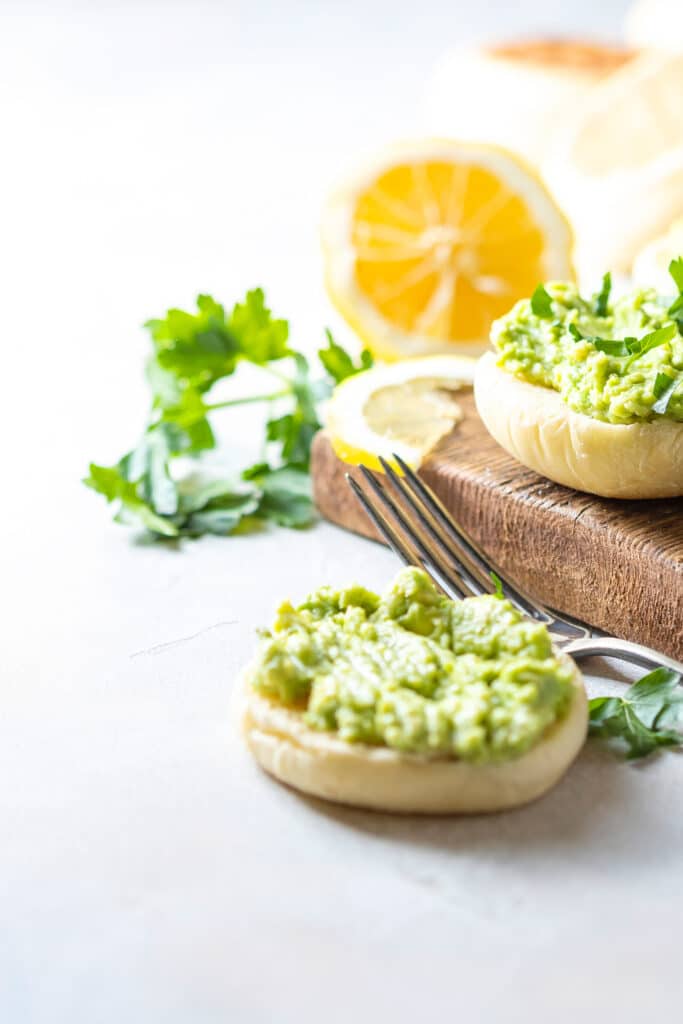 english muffins - vegan breakfast meal prep