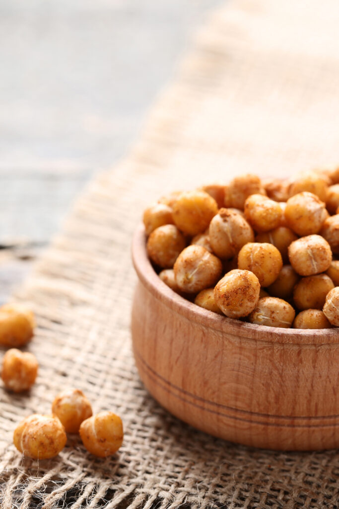 healthy snacks for work - roasted chickpeas