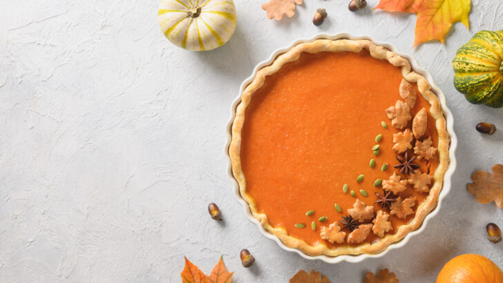 The Best Vegan Thanksgiving Desserts (Delicious & Easy)