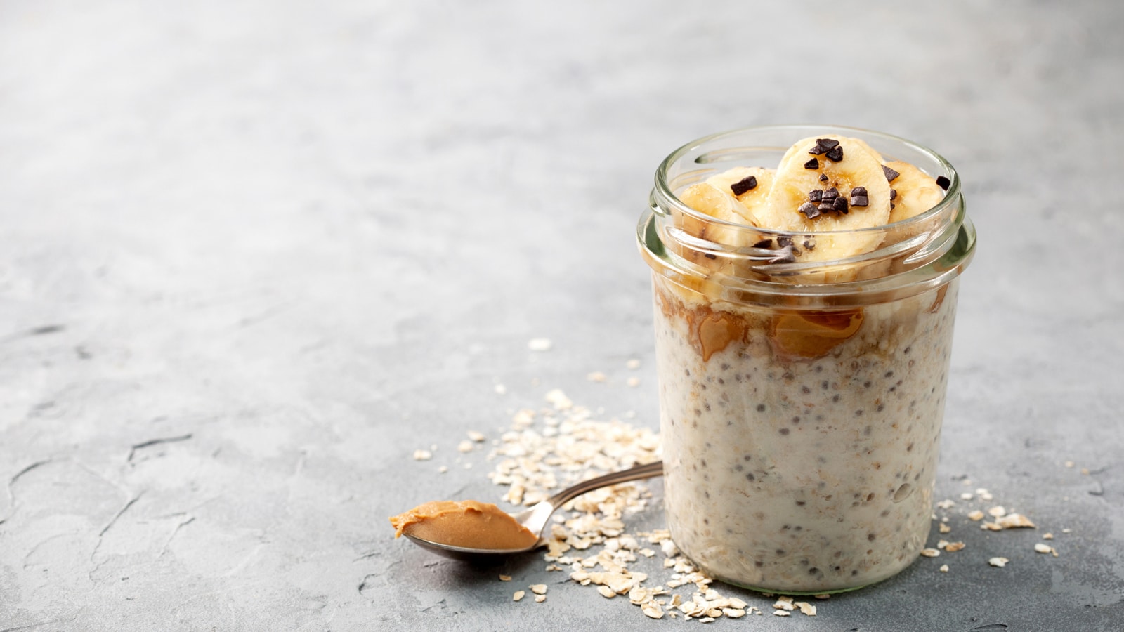 Image of peanut butter overnight oats recipe