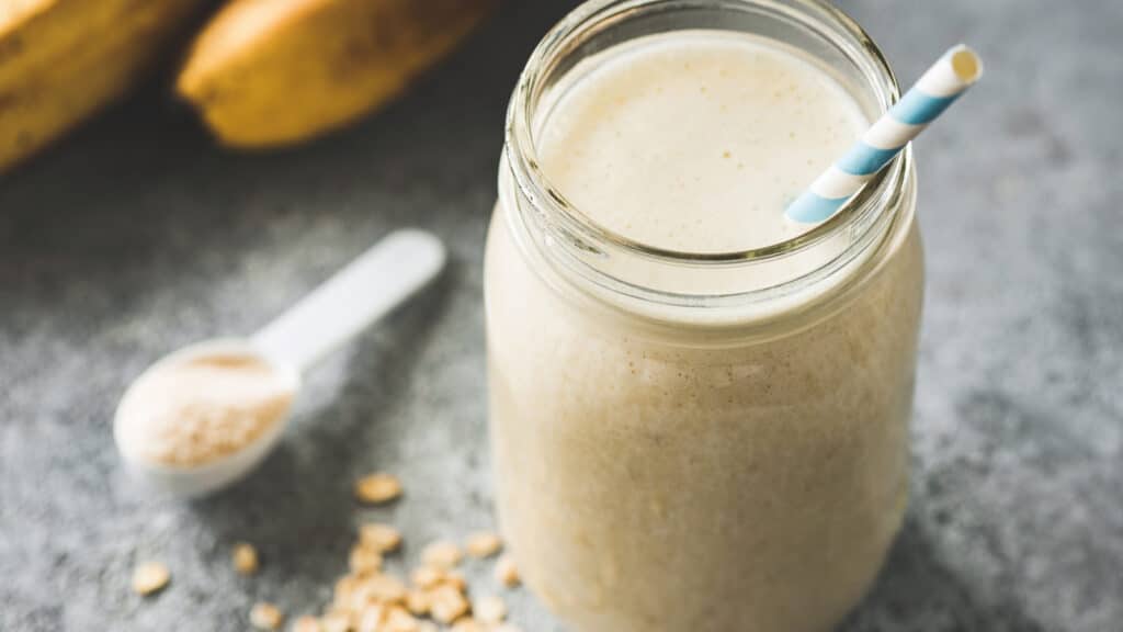 oaty banana protein milkshake