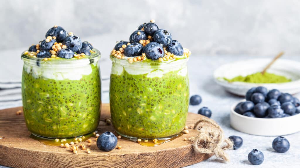Image of matcha protein overnight oats