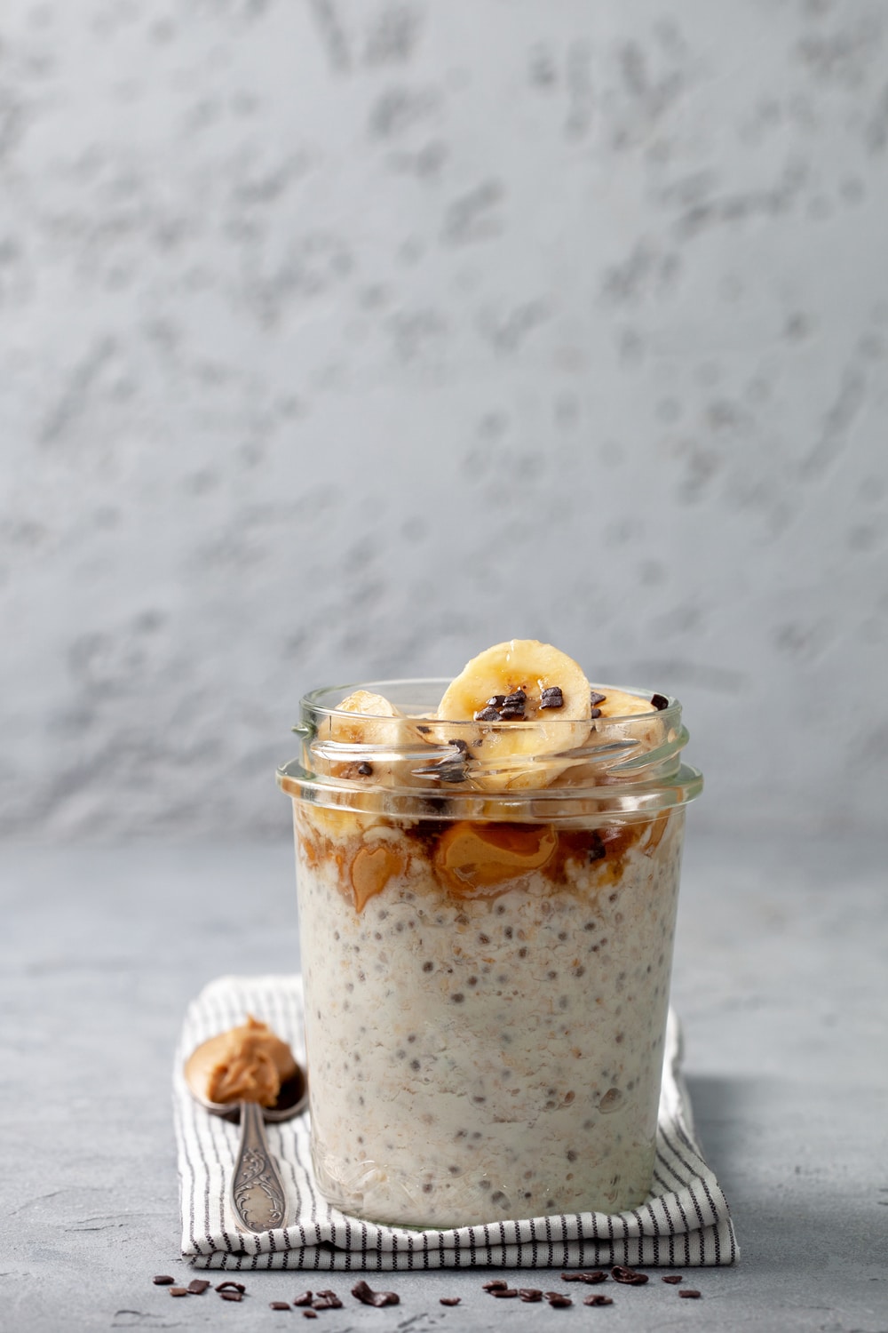 Image of peanut butter banana proats