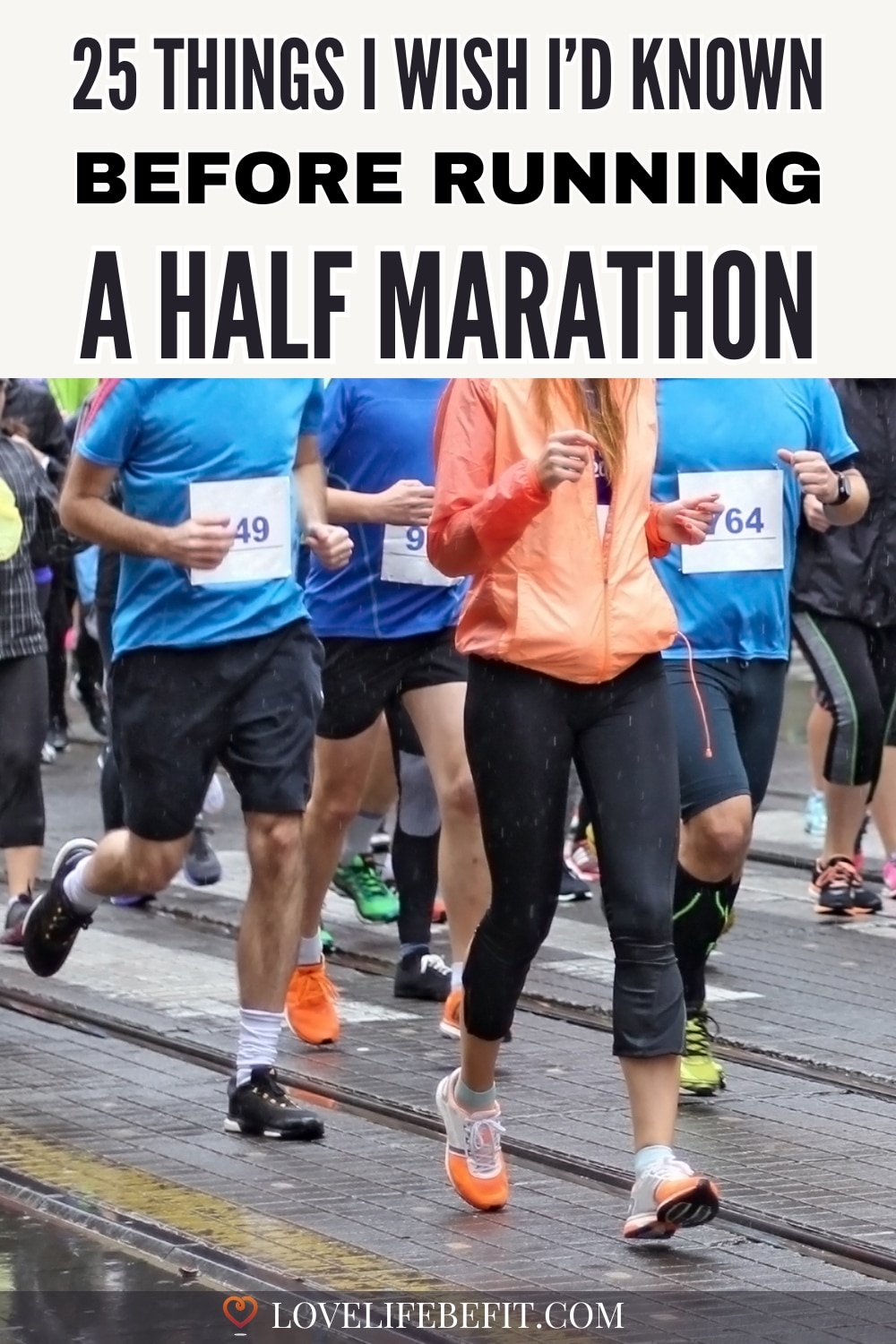 Image of a half marathon race